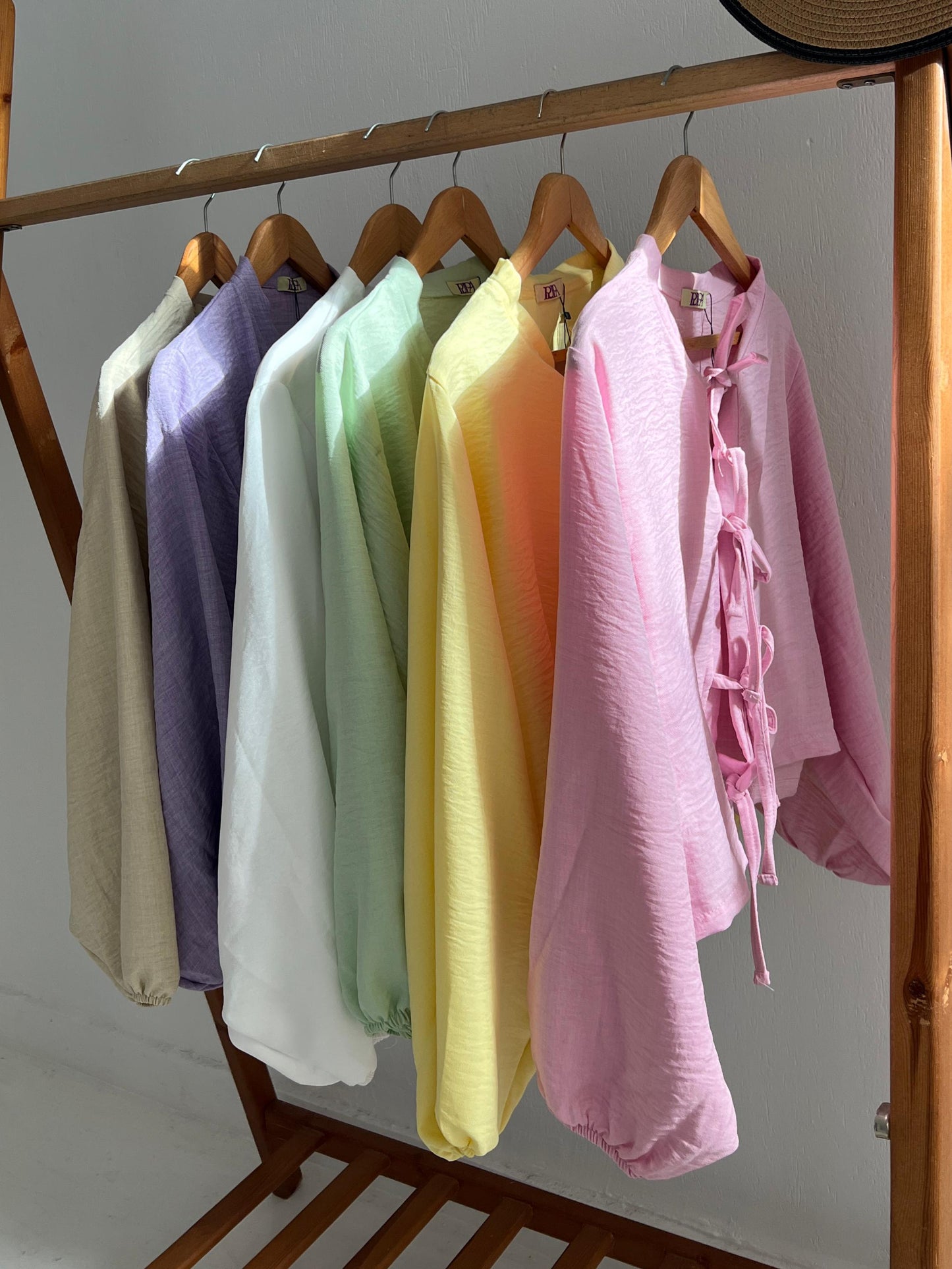 Iris Top In Pistachio