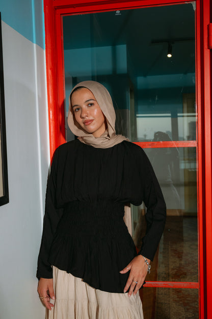 Cloudie Top In Black