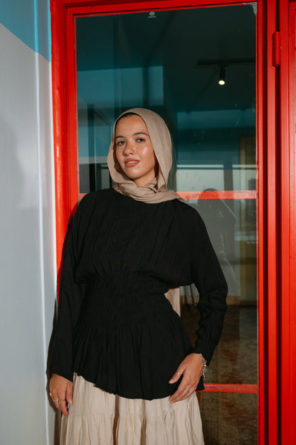 Cloudie Top In Black