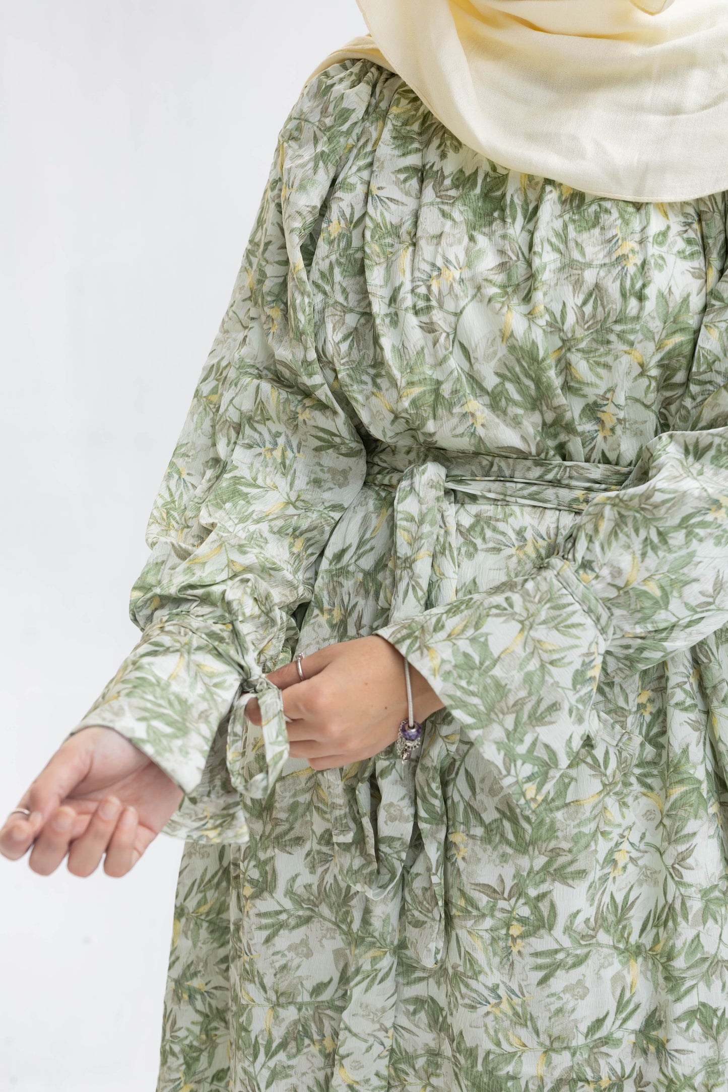 Nawarah Dress In Olive