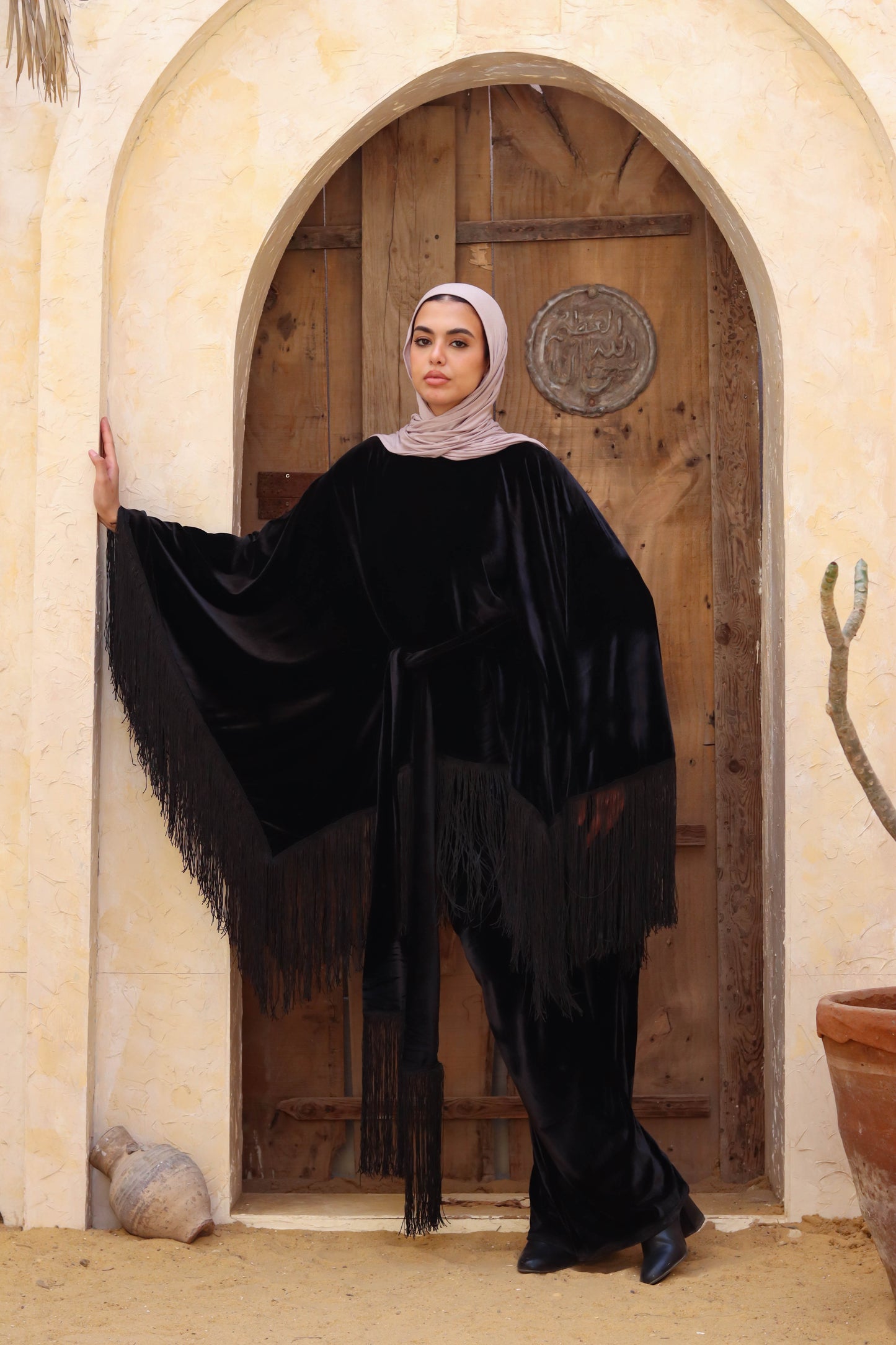 Vira Fringe Velvet Set In Black