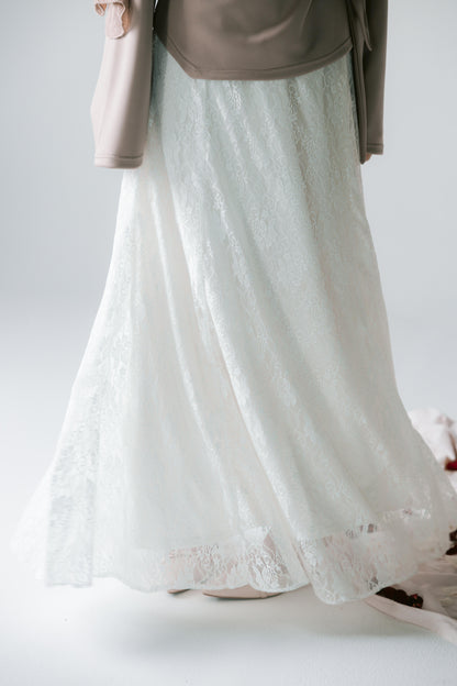 Ayla Lace Skirt In White