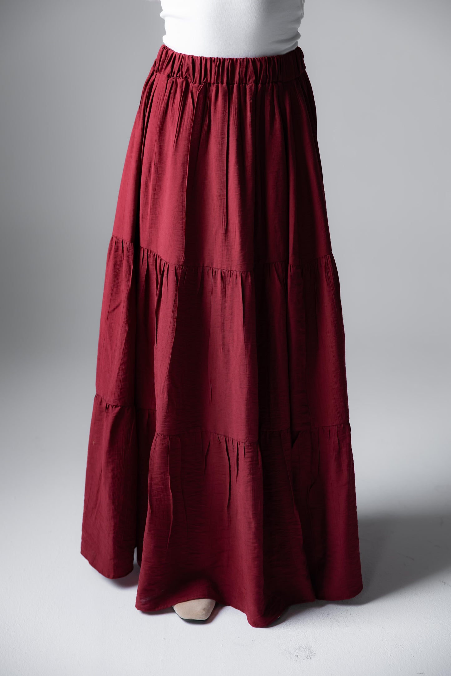 Midnight Breeze Skirt In Burgundy